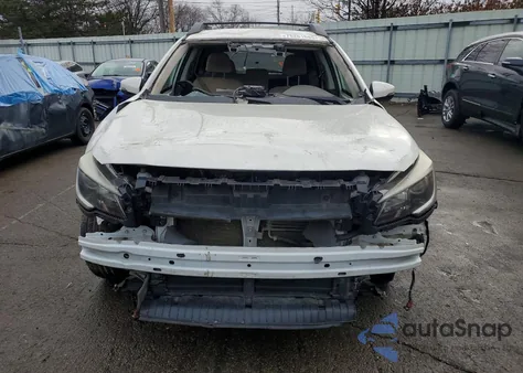 2018 Subaru Outback 2.5I Premium z USA, uszkodzony, nr VIN 4S4BSAFC5J3259735